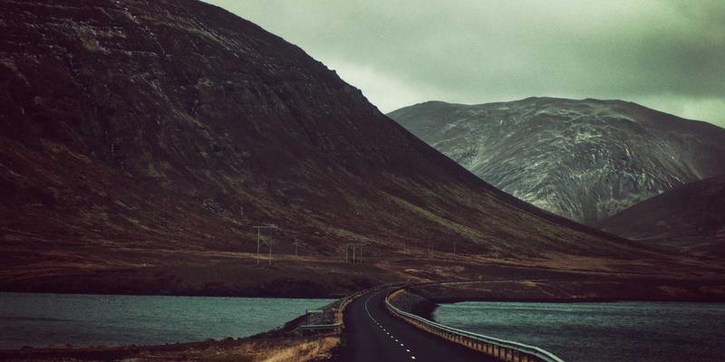 从满意到忠诚：中小企业如何搭建客户成功体系，驱动复购与增购